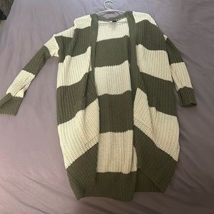 Size medium Daytrip long cardigan